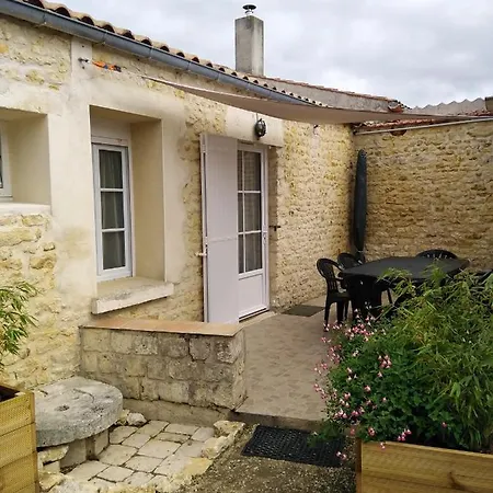 La Flottille, Hébergement de vacances *