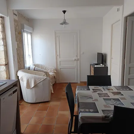 La Flottille, Nyaraló *